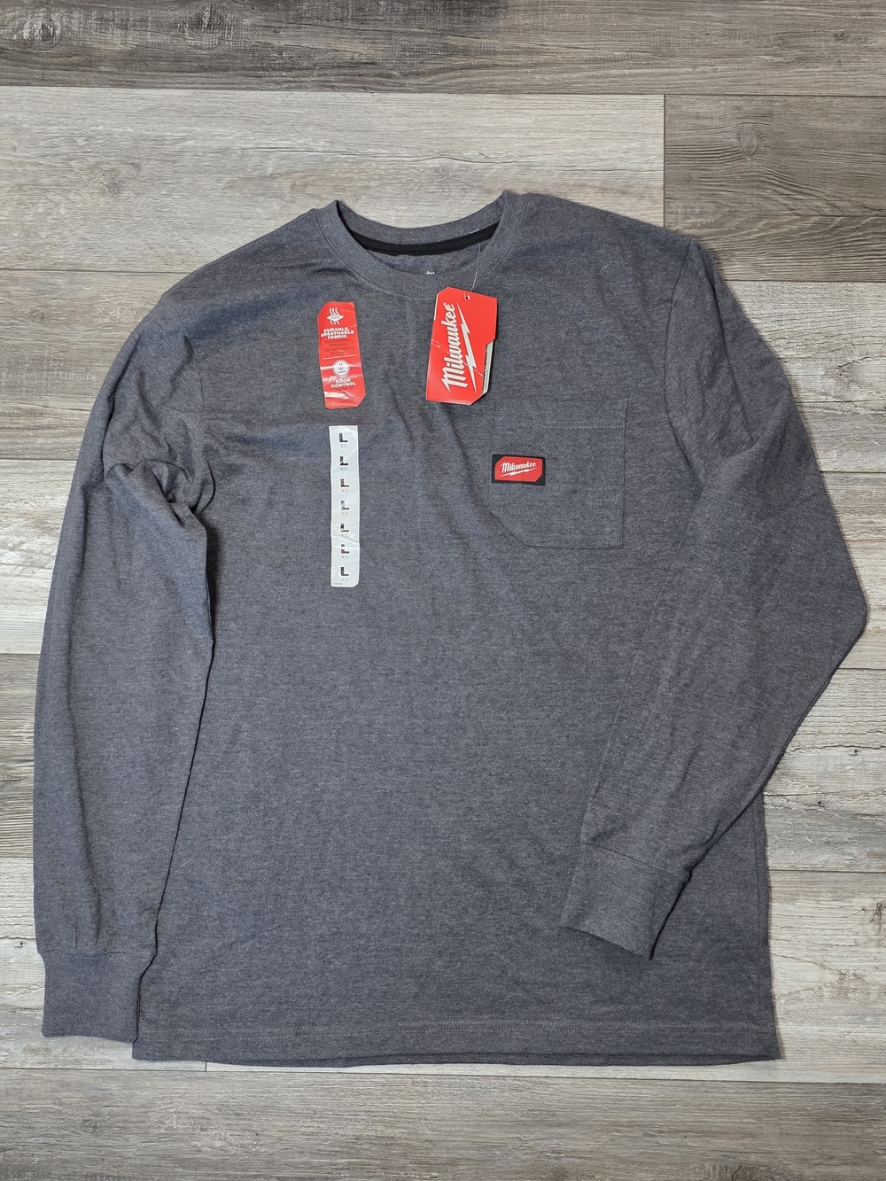 Milwaukee Men's Longsleeve Pocket Tee Shirt Sz Lg *NWT